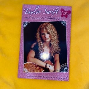 Taylor Swift Country’s Sweetheart Book